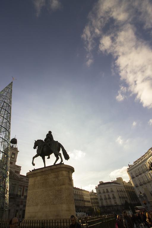 Apartmán Hola Madrid Exteriér fotografie